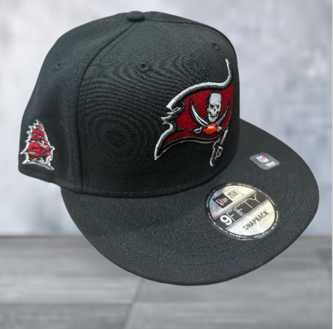 Tampa Bay Buccaneers New Era Snapback Hat