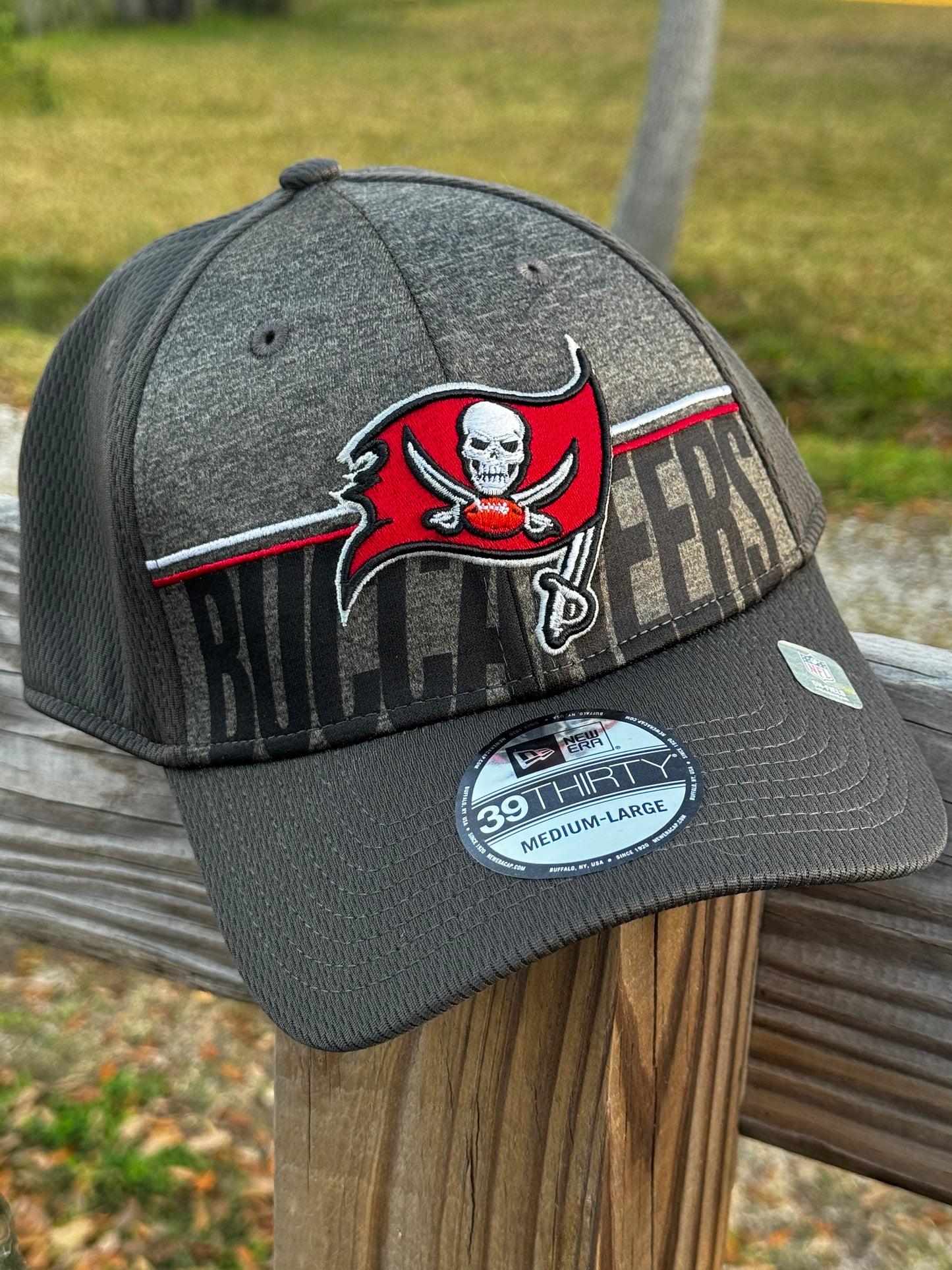 Tampa Bay Buccaneers 2023 New Era Sideline 39thirty