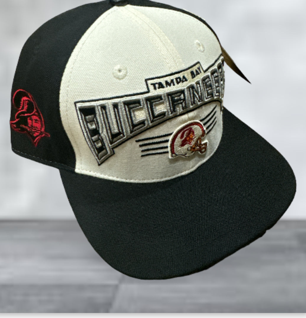 Buccaneers Vintage Style Pro Standard Snapback Hat