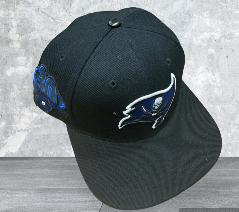 Buccaneers Blue 30th Season Patch Pro Standard Snapback