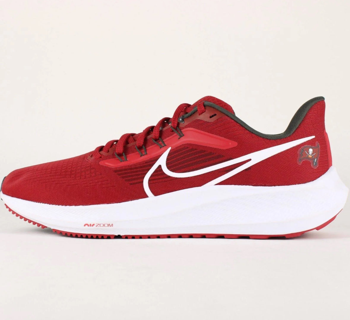 Buccaneers Nike Pegasus 39 Sneakers