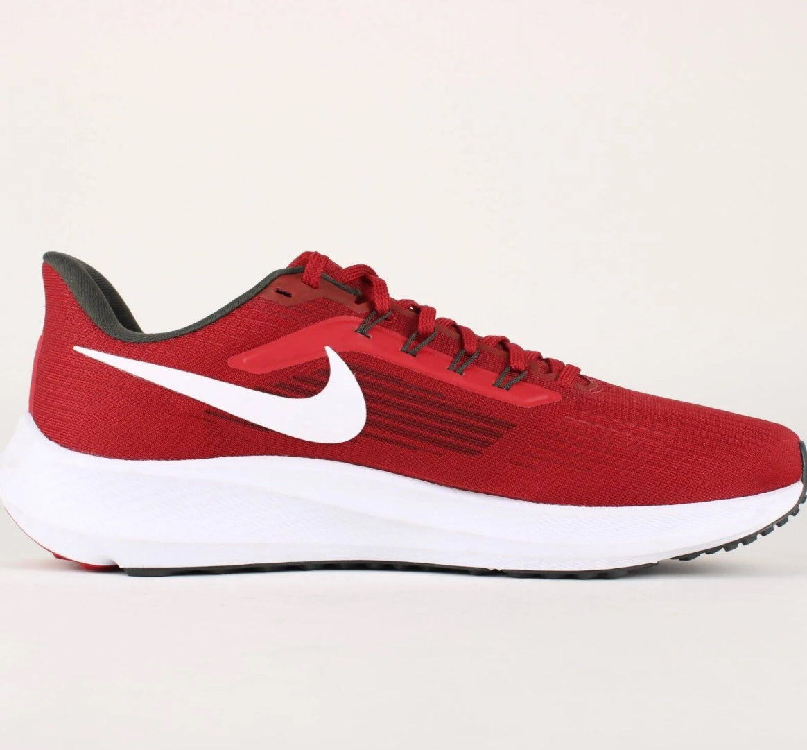 Buccaneers Nike Pegasus 39 Sneakers