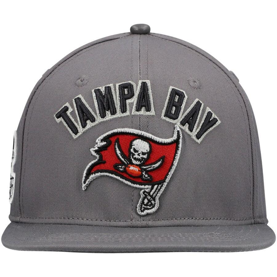 Buccaneers Pro Standard Grey Snapback Hat